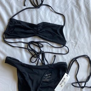 Frankies Bikini Set